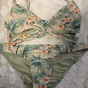 swim suit